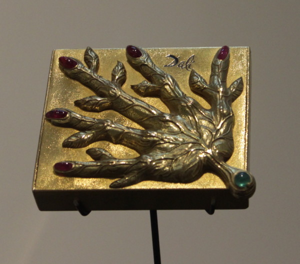 Leaf Veined Hand